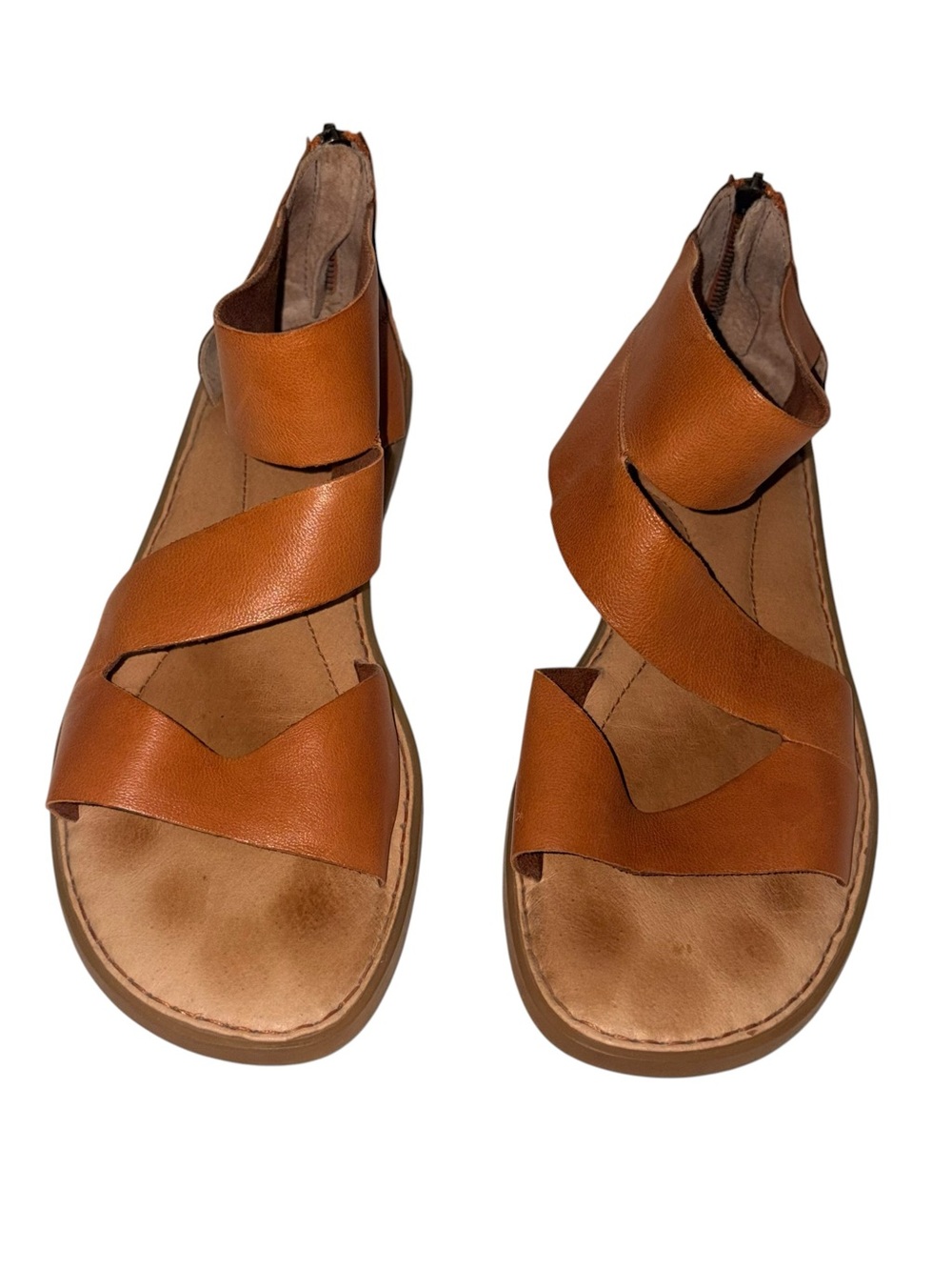 Born Tan Leather Ankle Wrap Zip Sandals size 9 in really good condition